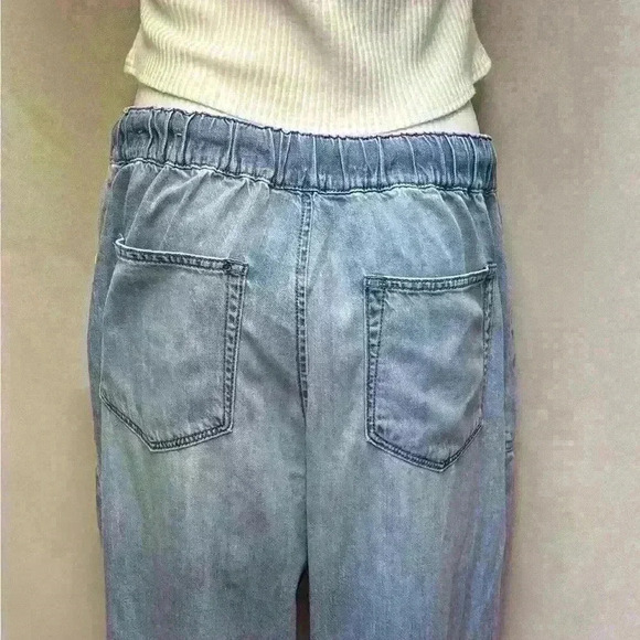 High Rise Denim Jogger by Loft Outlet Size Medium - Picture 9 of 9